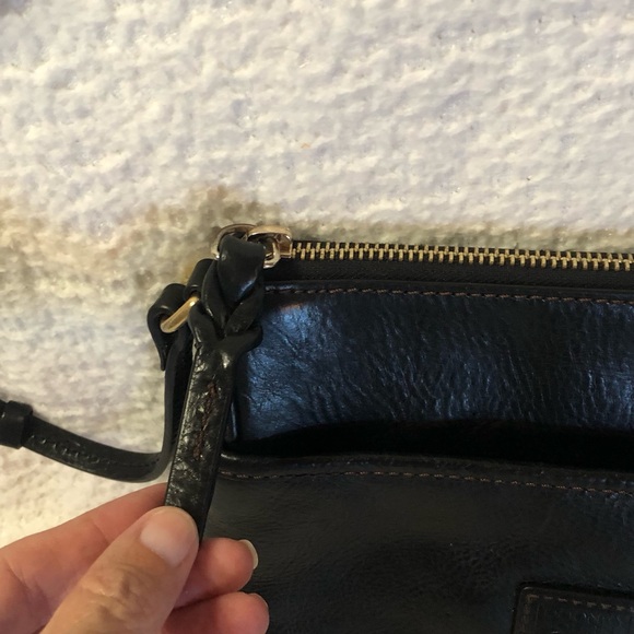 Dooney and Bourke Small Crossbody Bag in Black Florentine Leather. EUC - Picture 9 of 9